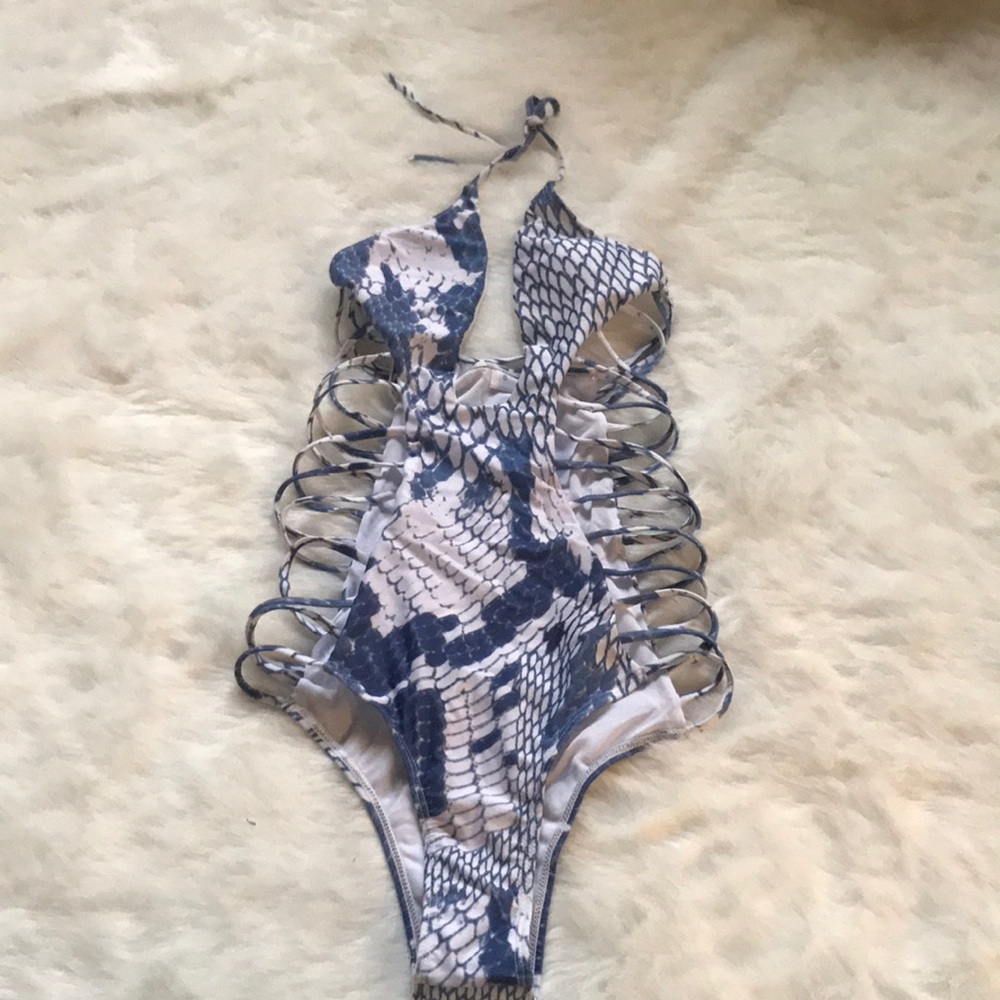 Bathing suit